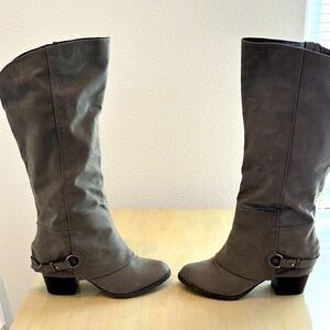 Fergalicious boots, size 10 M wide-calf.